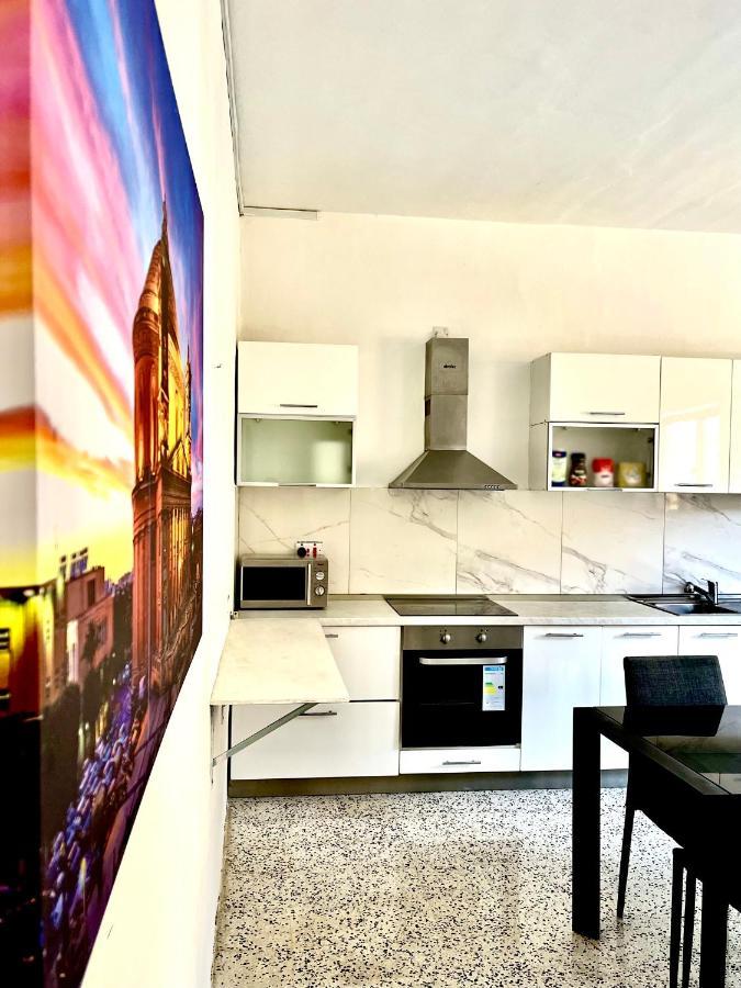 Camag Apartment - Very Close To Airport Birżebbuġa Екстериор снимка