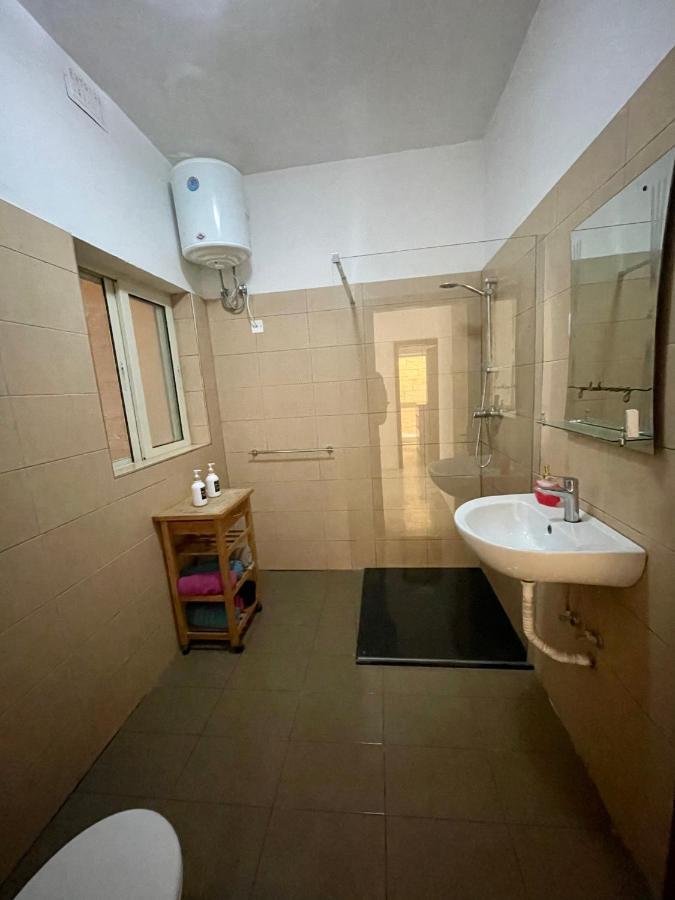 Camag Apartment - Very Close To Airport Birżebbuġa Екстериор снимка